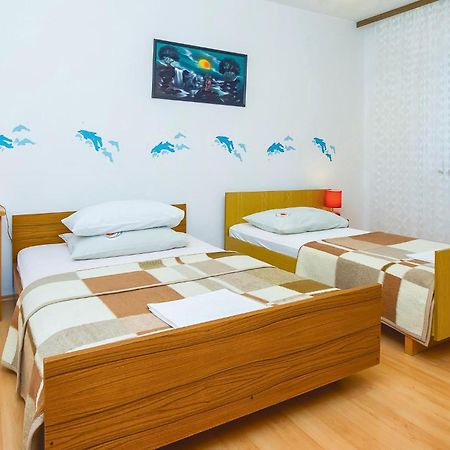 Beautiful Apartment In Omis With Wifi Extérieur photo