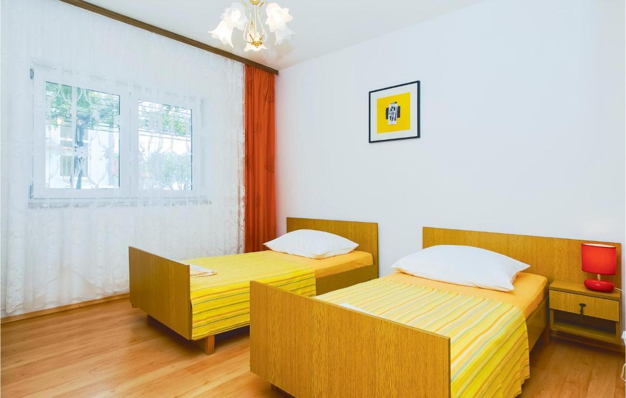 Beautiful Apartment In Omis With Wifi Extérieur photo