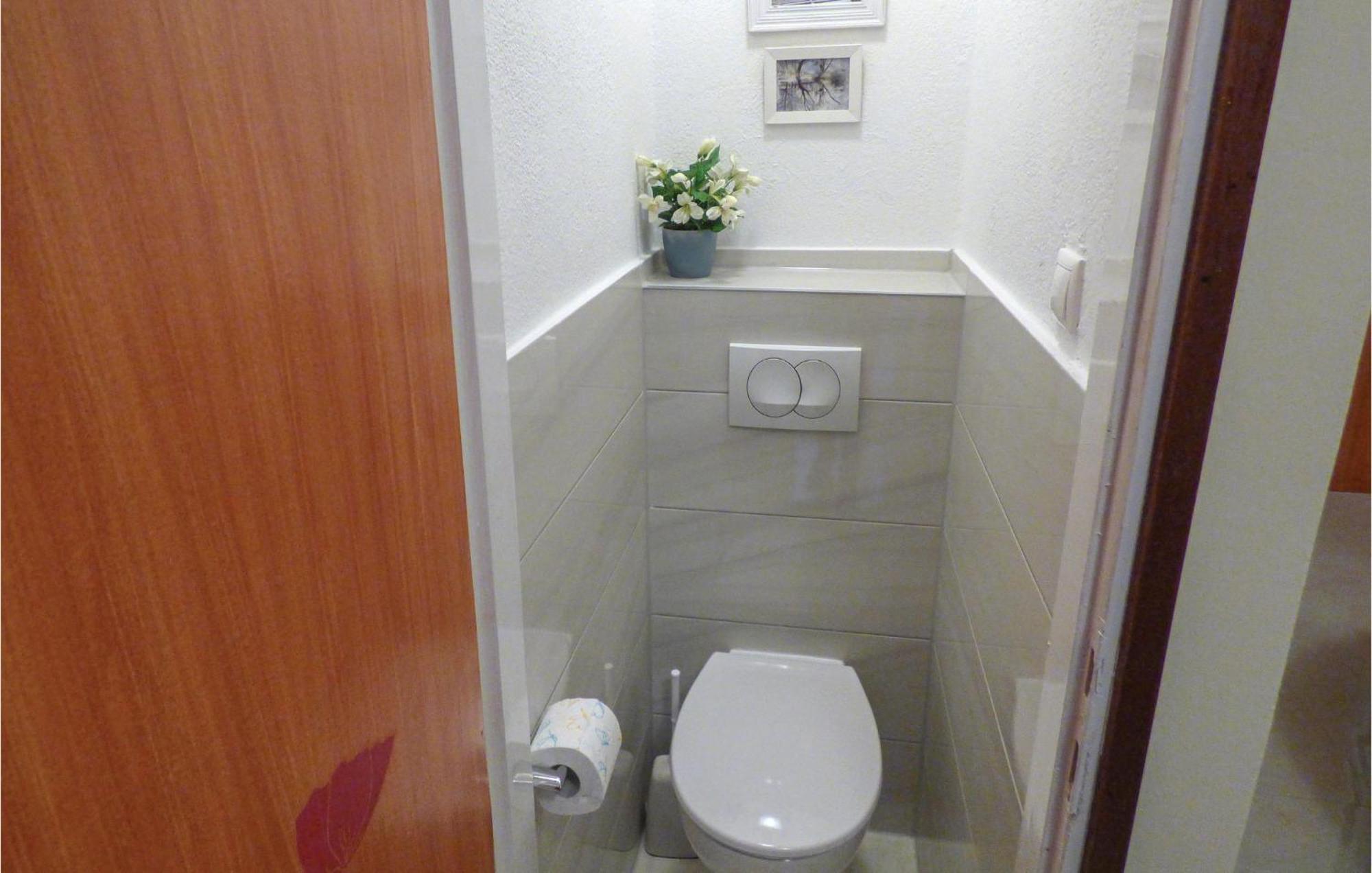Beautiful Apartment In Omis With Wifi Extérieur photo