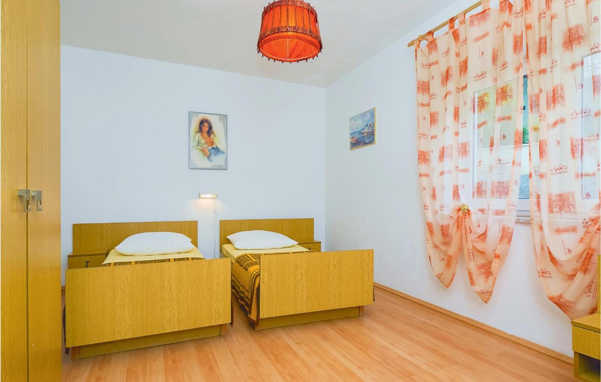 Beautiful Apartment In Omis With Wifi Extérieur photo